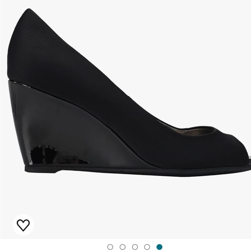 Franco Sarto Wedge Open Toe shoes